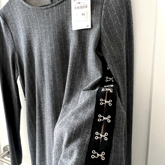 Zara- long sleeve gray pinstripe mini dress SIZE S. Brand new with tag - Picture 3 of 3